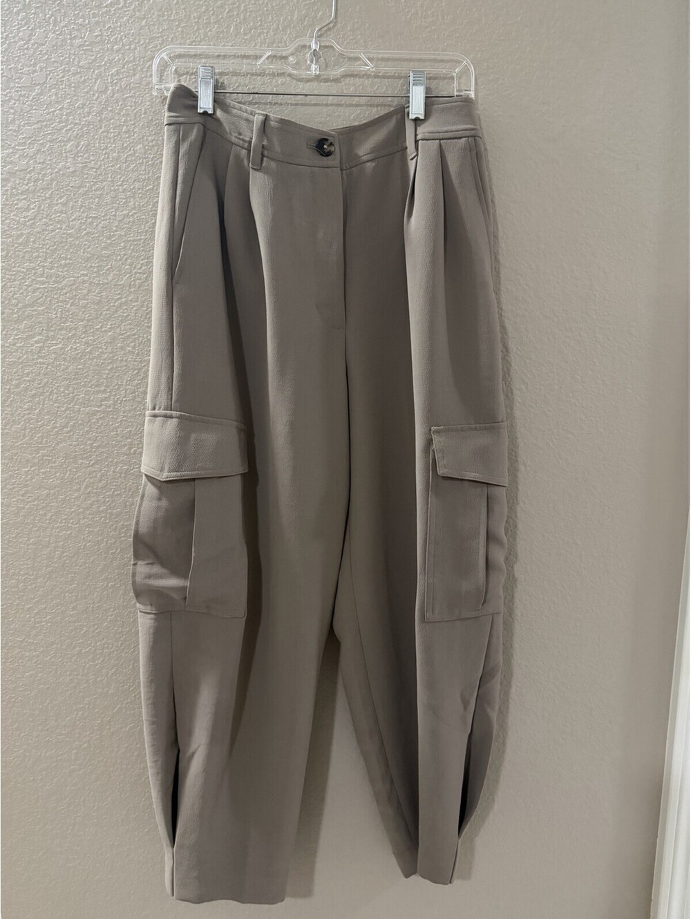 Wilfred Aritzia Women’s Tan Cargo Trousers